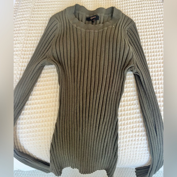 Quince Olive Ribbed Sweater - Picture 3 of 3